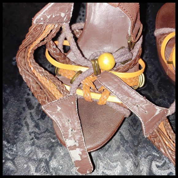 Aldo Brown Heeled Platform Sandals - Picture 13 of 13